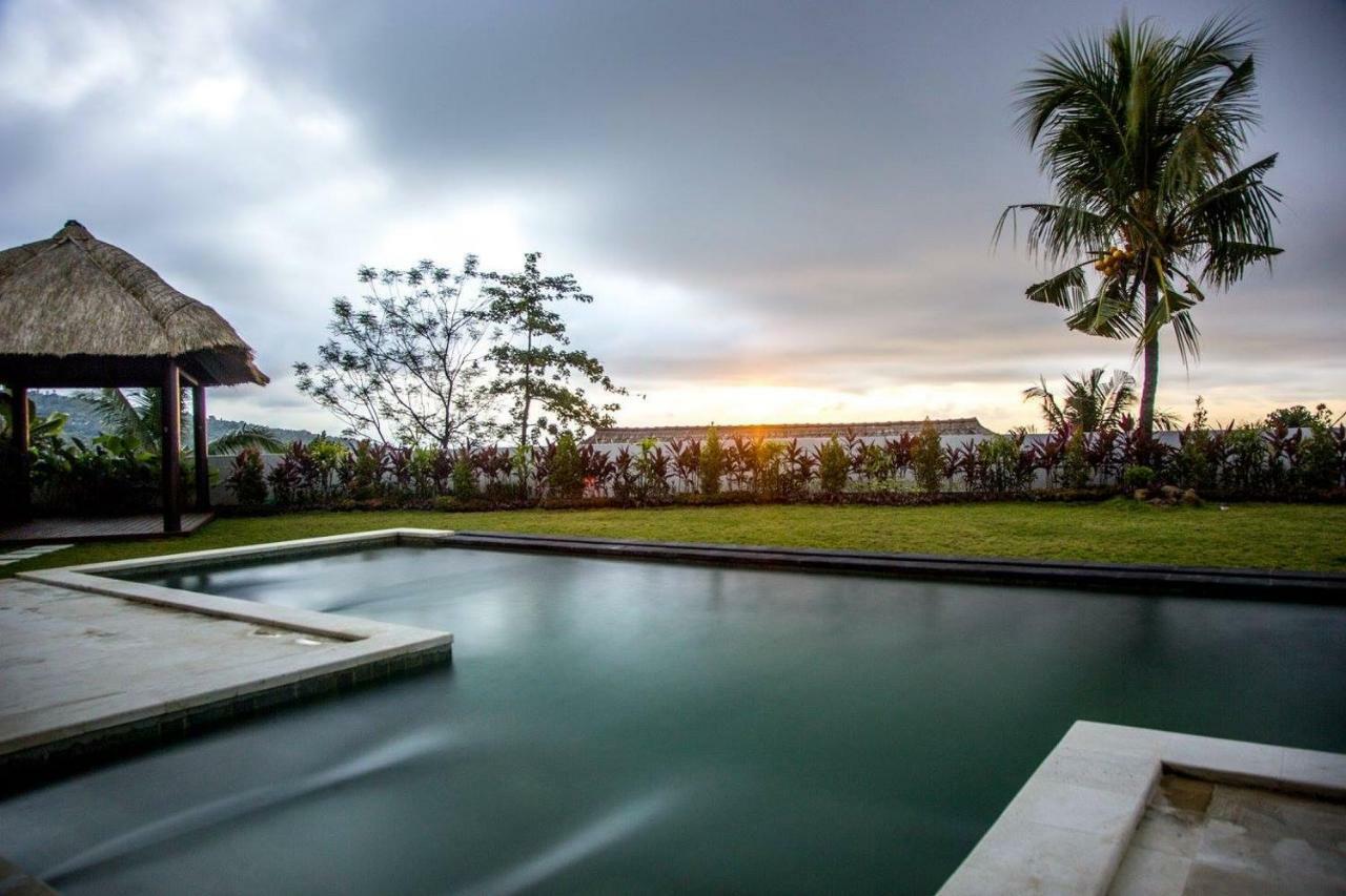 Villa Putih Ловина Экстерьер фото